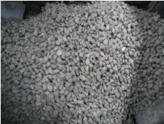 Kiểm tra độ đồng đều của hỗn hợp bê tông rỗng trước khi đưa vào khuôn ép