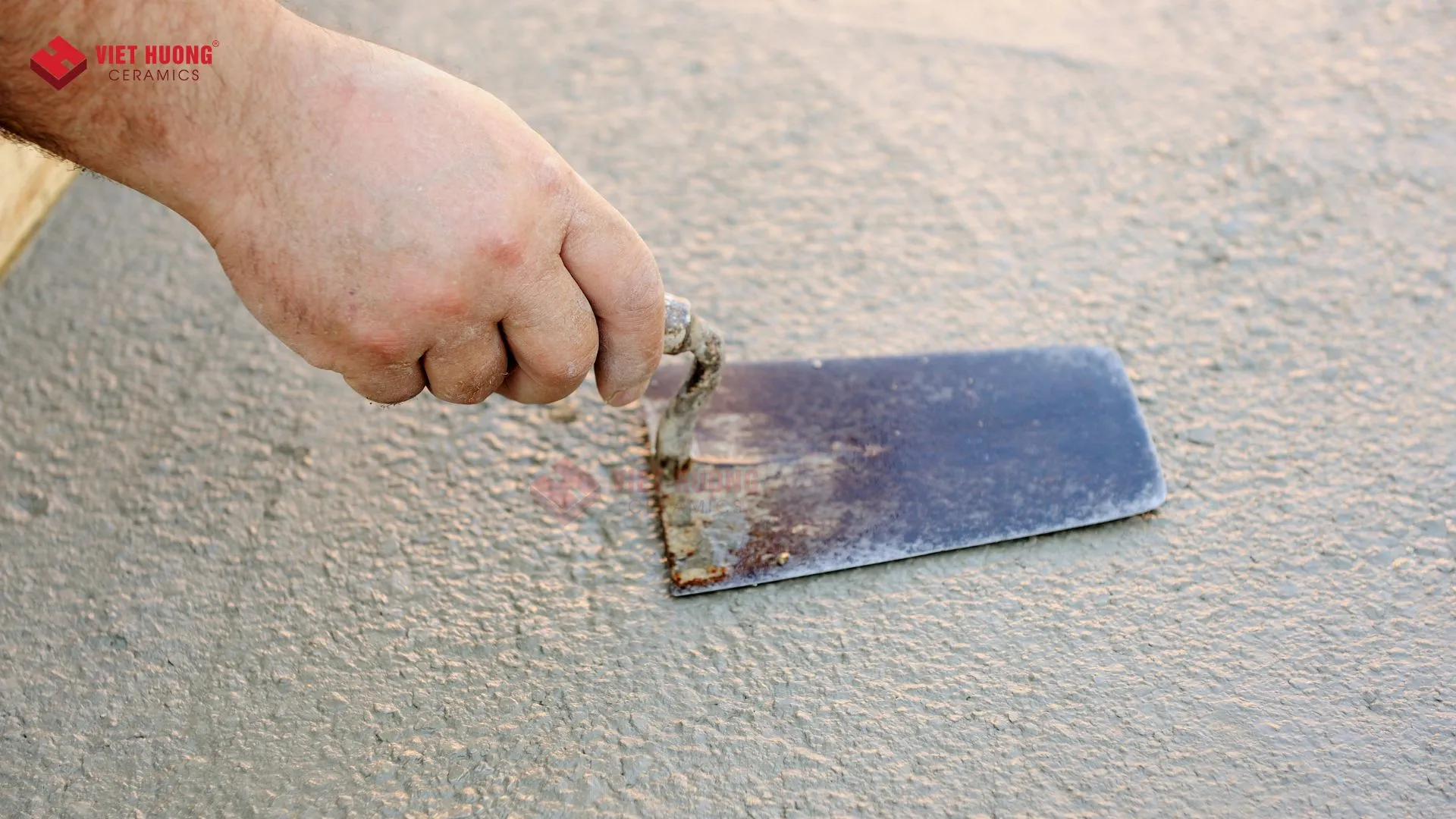 Điều chỉnh độ dày lớp vữa xây đúng tiêu chuẩn kỹ thuật để tiết kiệm vật tư