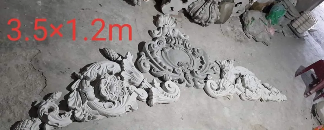 Phù điêu đầu cột