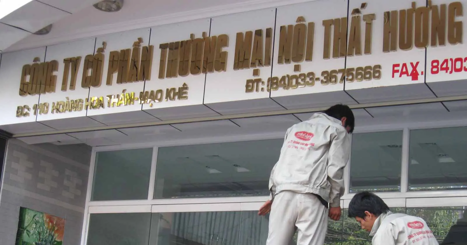 7-loai-vat-lieu-lam-bien-quang-cao-dong