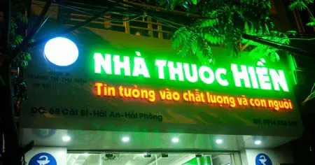 7-loai-vat-lieu-lam-bien-quang-cao-mica