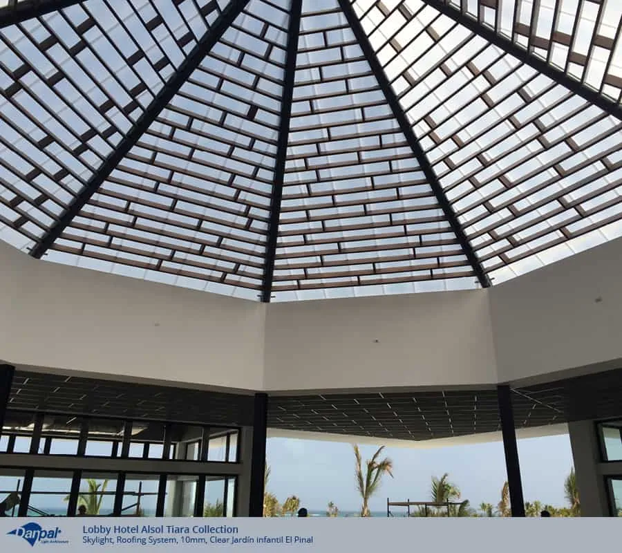 Mái che giếng trời bằng kính cường lực