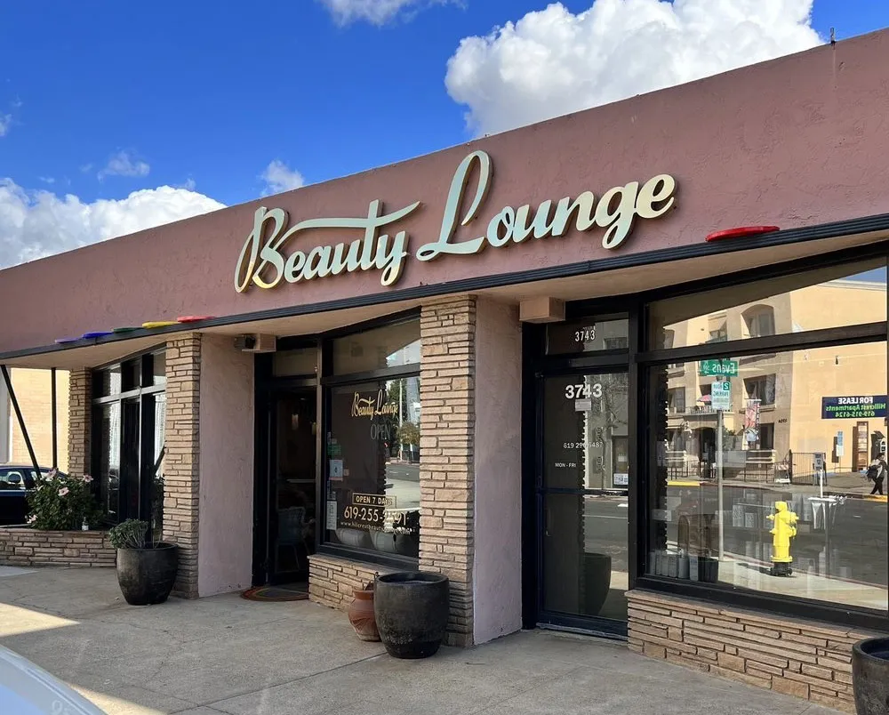 Bảng hiệu quảng cáo chất liệu kim loại