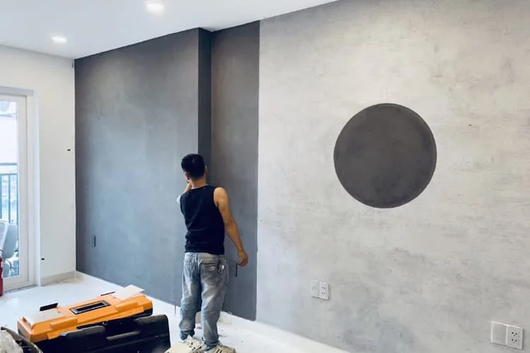 Cách sơn tường xi măng với hiệu ứng loang nhẹ tạo chiều sâu tự nhiên
