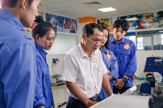 Cơ hội việc làm của ngành Kỹ thuật xây dựng (Kỹ thuật công trình xây dựng)? HUTECH 3