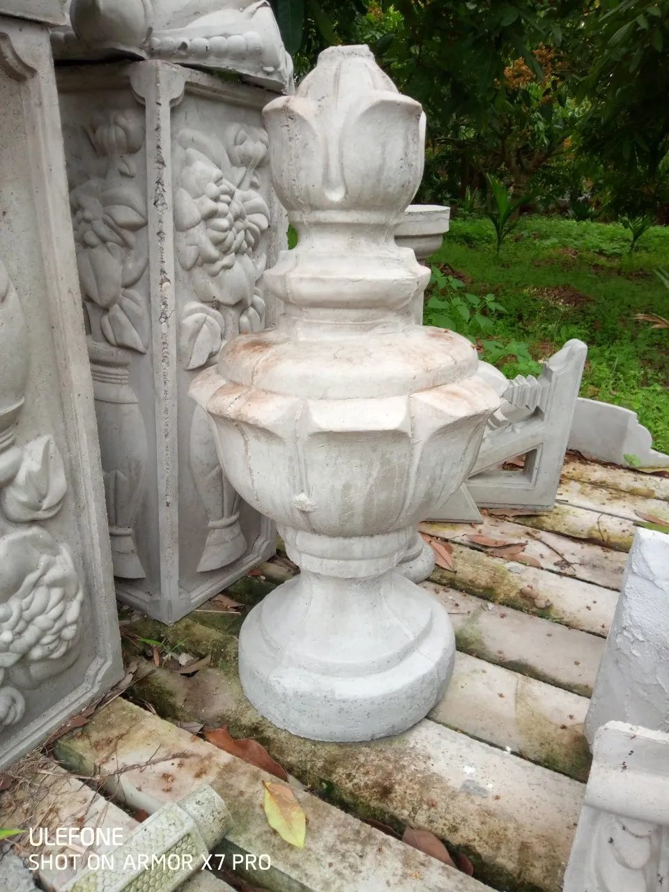 Lục bình bê tông ly tâm là lựa chọn hàng đầu cho lan can ban công