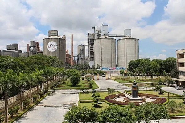 Công Công ty CP Xi măng Hoàng Thạch