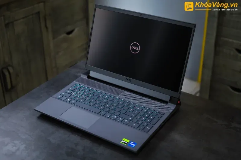 Dell G15 5530 với Intel Core i7-13650HX