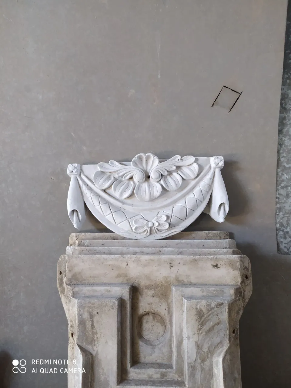 Phù điêu đúc sẵn