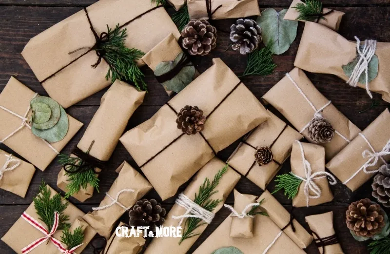 Ứng dụng giấy Kraft xi măng trong bó hoa tươi nghệ thuật với phong cách tối giản