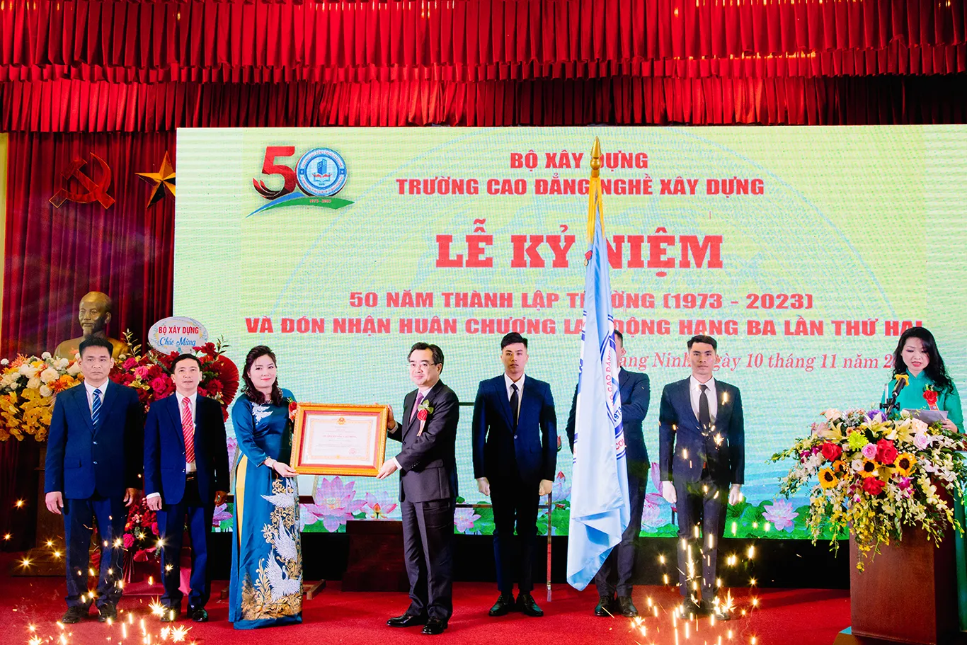 Cơ sở vật chất trường cao đẳng nghề xây dựng