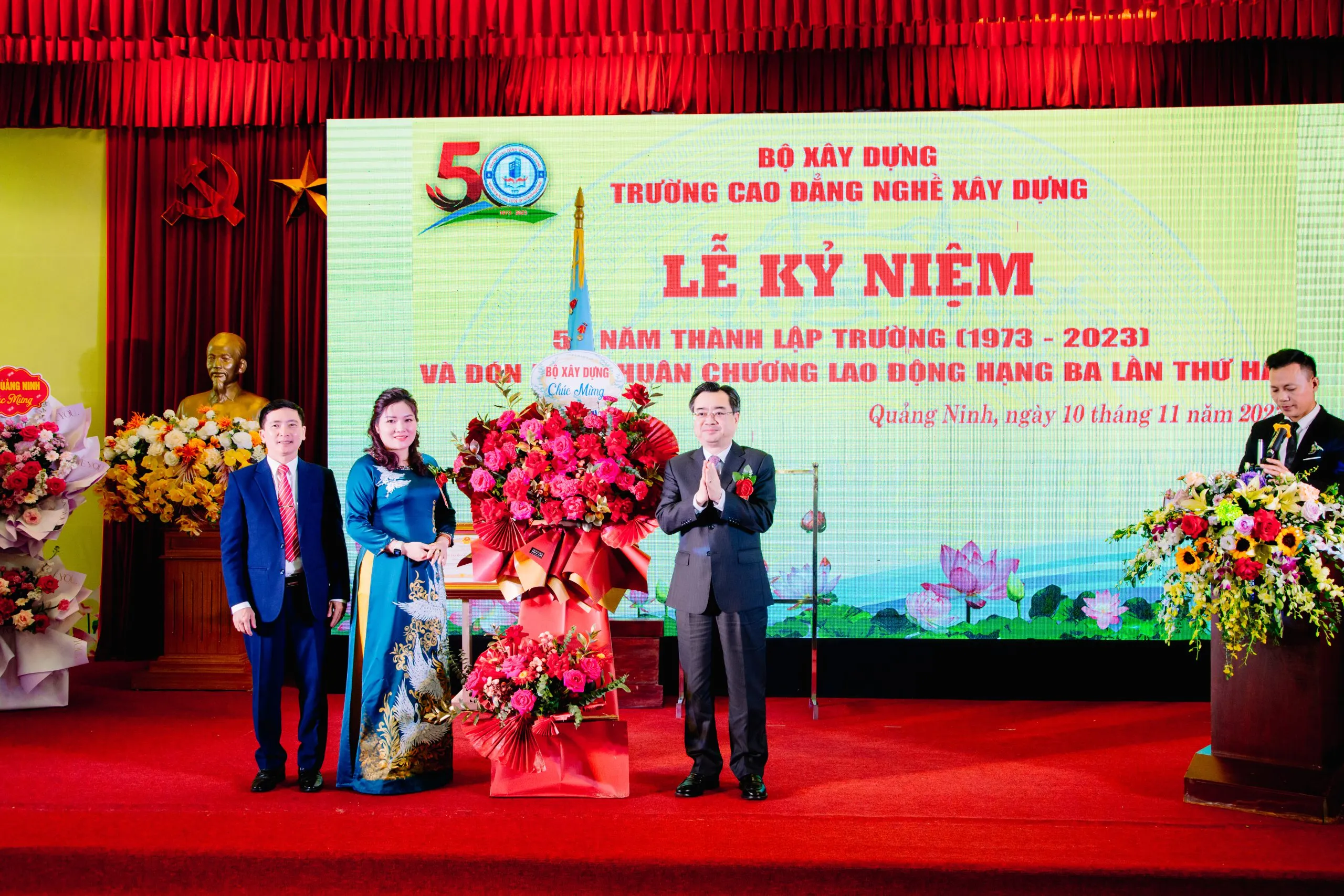 Học viên thực hành kỹ thuật cầu đường