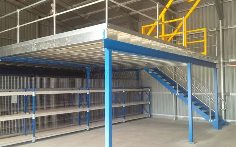 mau-nha-xuong-200m2-co-gac-lung