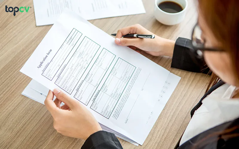 NgoÃ i sÆ¡ yáº¿u lÃ½ lá»‹ch báº¡n cáº§n chuáº©n bá»‹ nhiá»u giáº¥y tá» nhÆ° Ä‘Æ¡n xin viá»‡c, báº£n sao cÃ´ng chá»©ng cÃ¡vÄƒn báº±ng