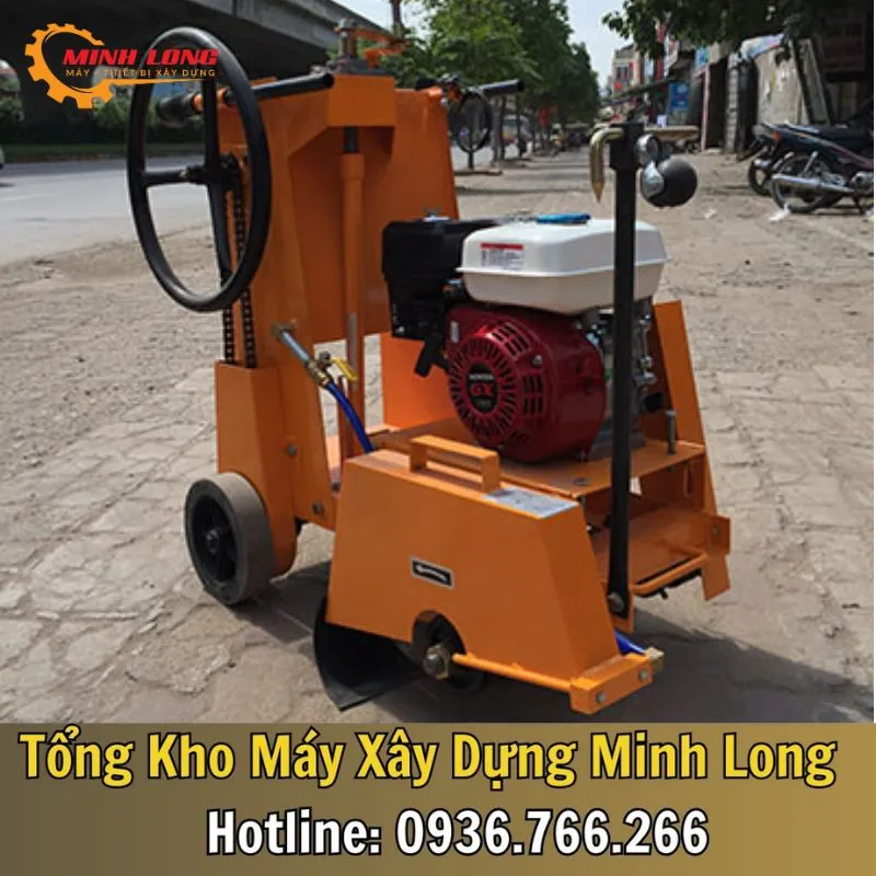 Hệ thống làm mát bằng nước cho máy cắt bê tông khi xử lý khối bê tông cường độ cao