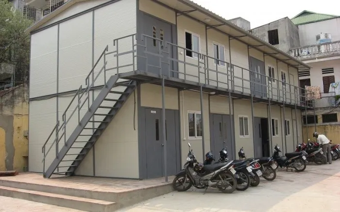 Mẫu nhà trọ 2 tầng, được xây dựng bằng các tấm bê tông siêu nhẹ