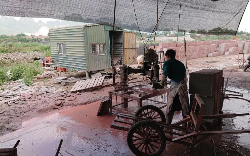 Ép tạo hình – Quyết định độ bền và độ chuẩn kích thước lam bê tông chữ z