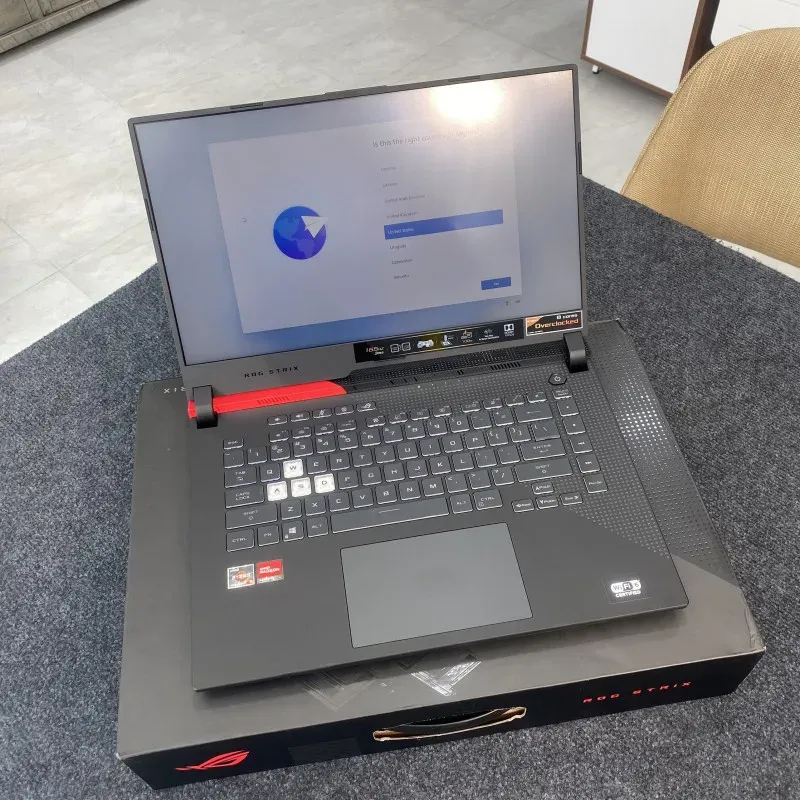 Asus ROG Strix G15 với AMD Ryzen 9 5980HX