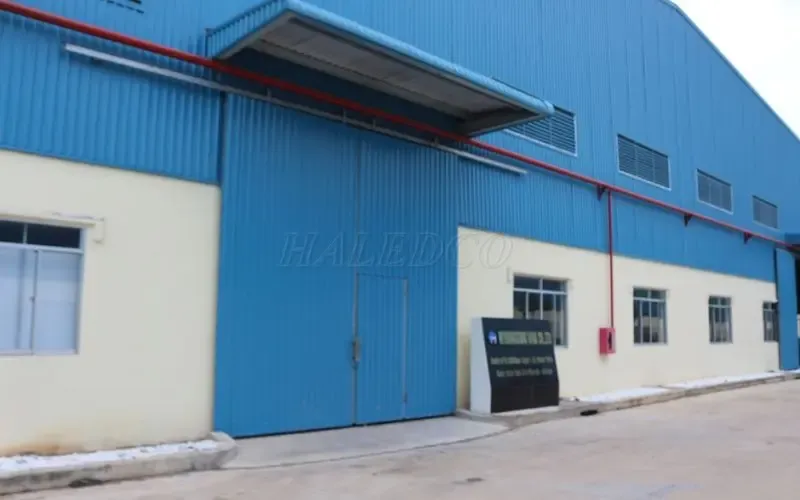 thiet-ke-nha-xuong-200m2-chu-nhat