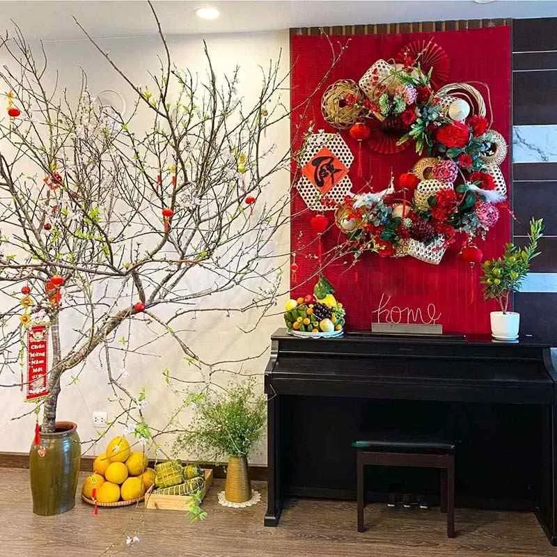 Mẫu tiểu cảnh Tết đơn giản với cây cảnh và vật liệu bền