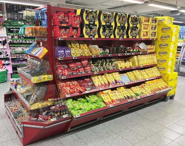 Trưng bày tiết kiệm không gian