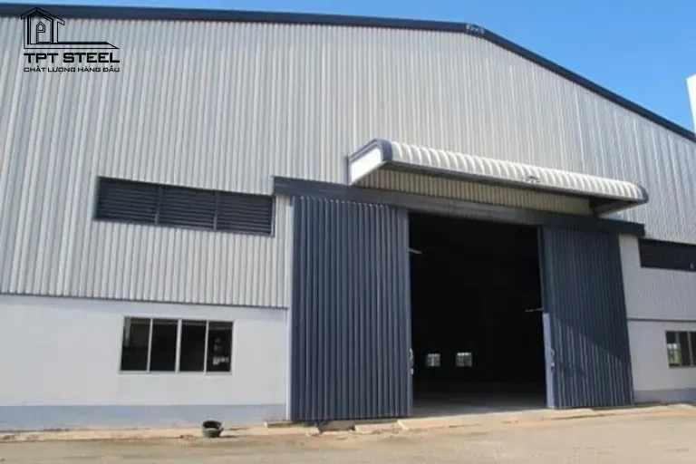 tôn nhà tiền chế