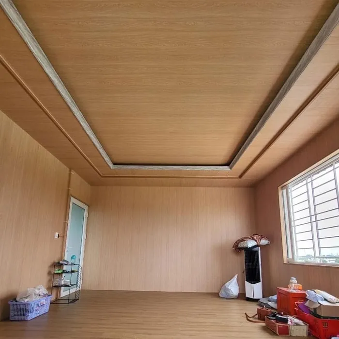 Trần nhựa giả gỗ nano thường được ứng dụng trong căn hộ