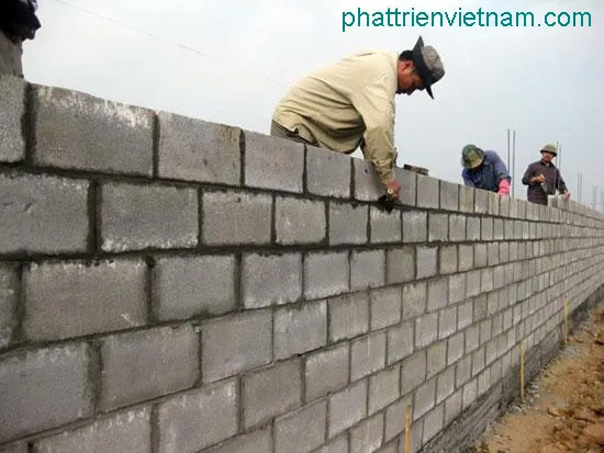 Công trình thực tế sử dụng gạch xi măng xây tường rào