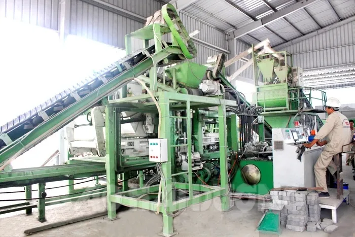 Công ty TNHH Sản xuất Xi măng Thành Công II vận hành dây chuyền 1, công suất 30 triệu viên/năm